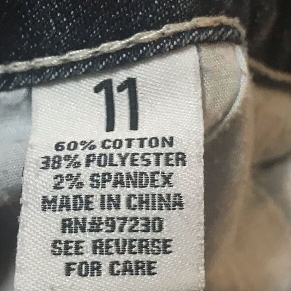 Crave Fame Almost Famous Jean Shorts Size 11 - Picture 9 of 16